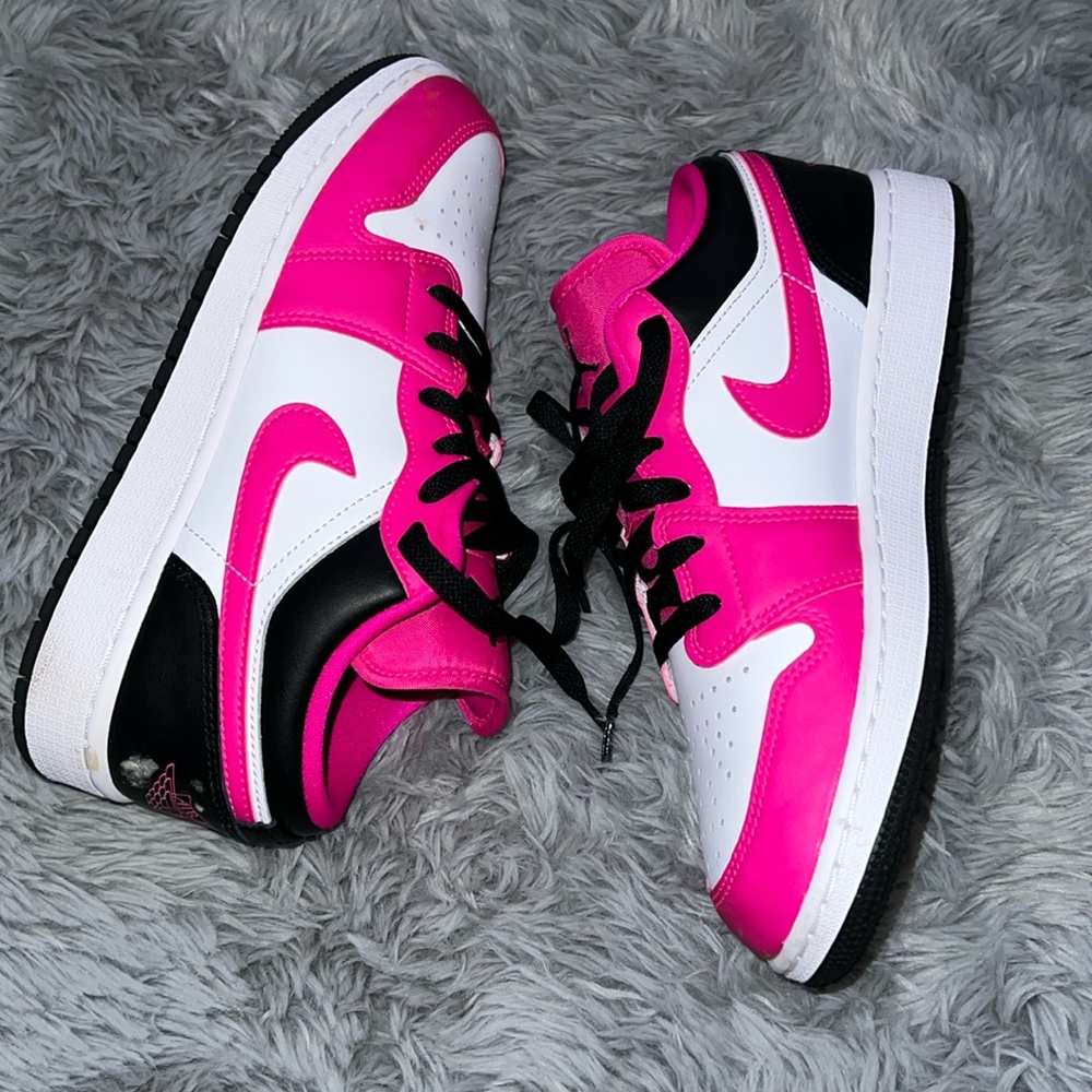 Big Kids Air Jordan 1 Low GS